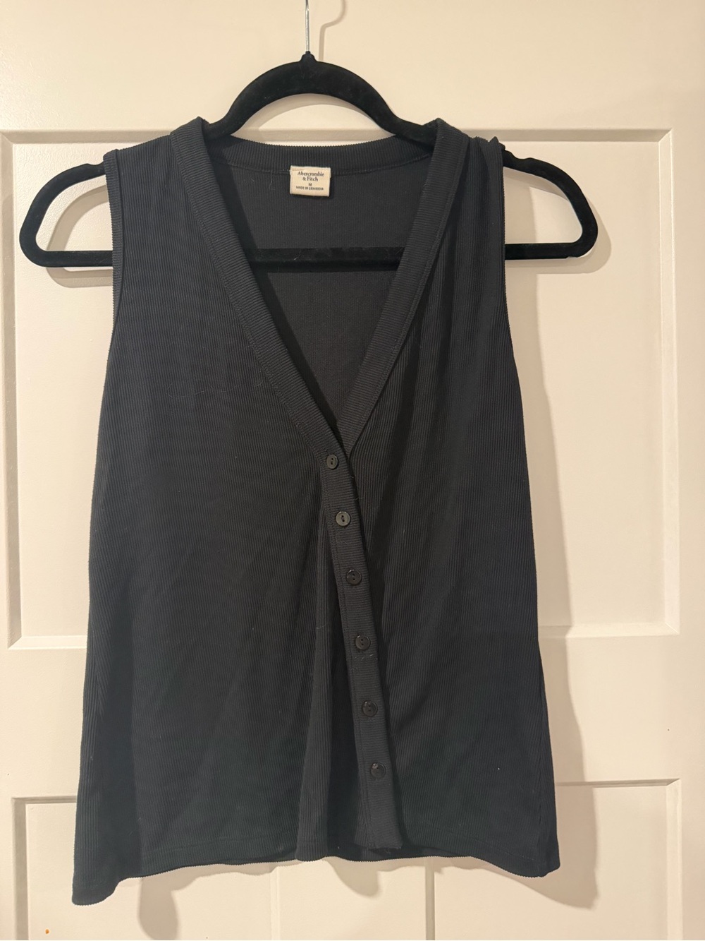 Abercrombie & Fitch Black Ribbed Button-Front Tank